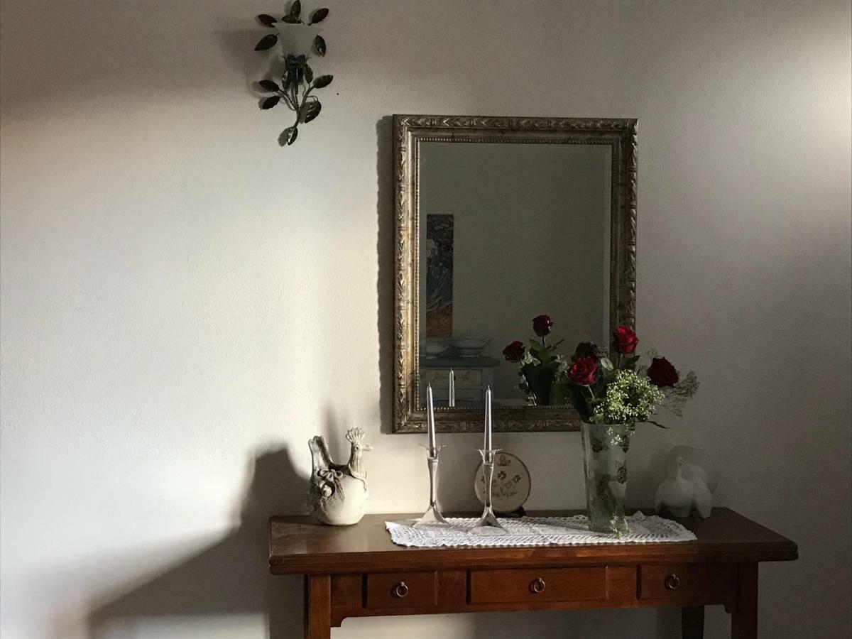 Sardegna vicino ad Olbia La casa nel vicolo Villa Berchidda Esterno foto